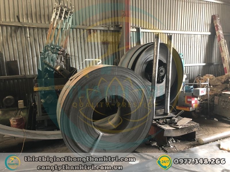 Sản xuất hộ lan tôn sóng hộ lan mềm tại xưởng Sản xuất hộ lan tôn sóng hộ lan mềm tại xưởng